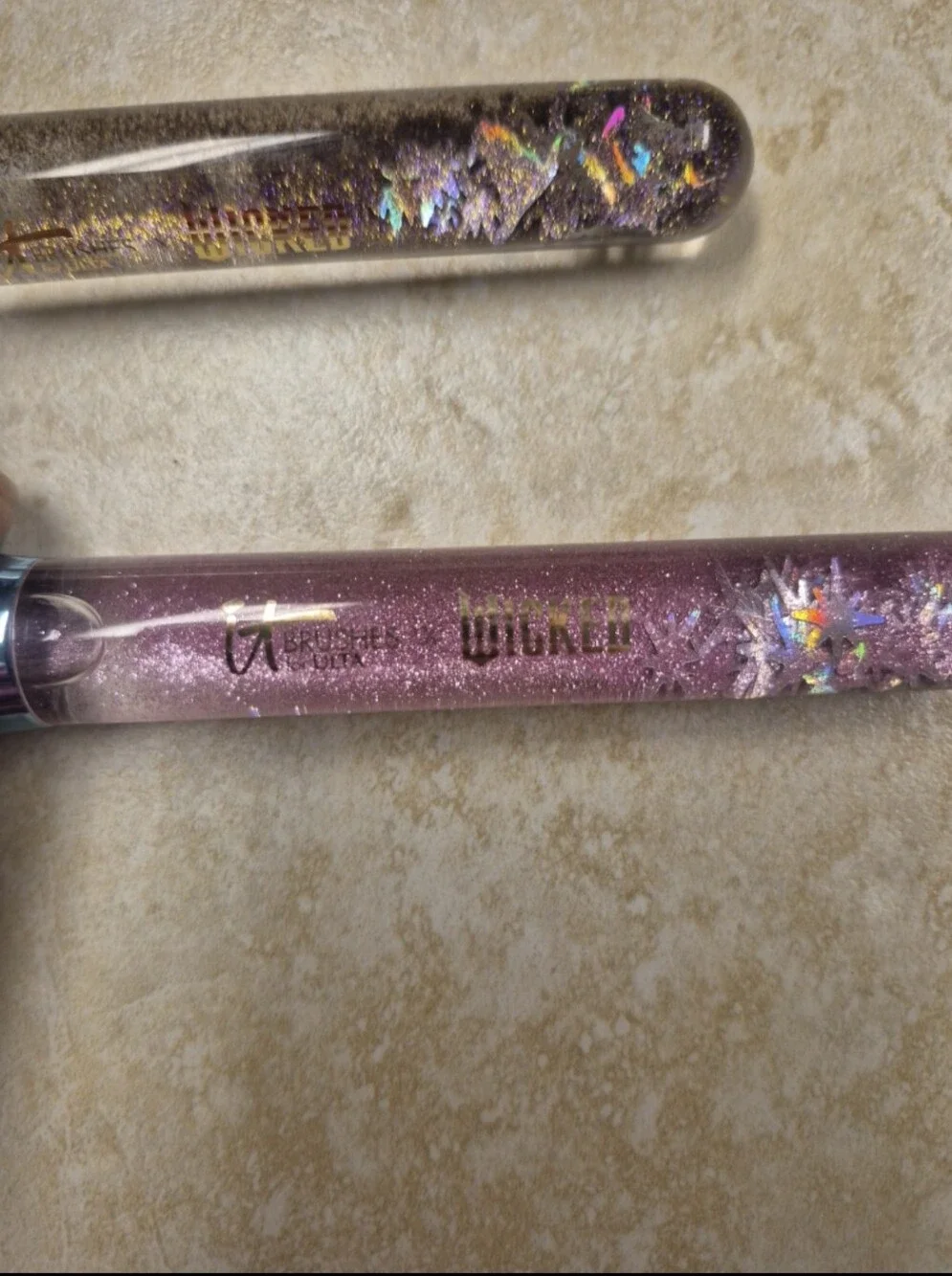 It Cosmetics X Wicked Limited Edition Elphaba & Galinda Foundation Brushes